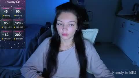 Snapshot of mariella__adams chatting on 07.26.26 Maria online show from 07.26.26