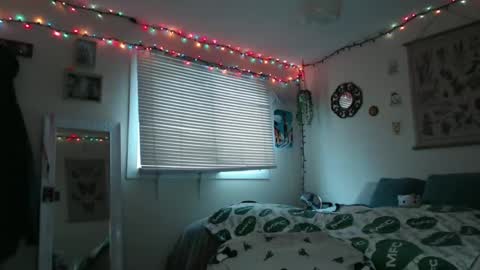 marigoldrue online show from 03.04.25