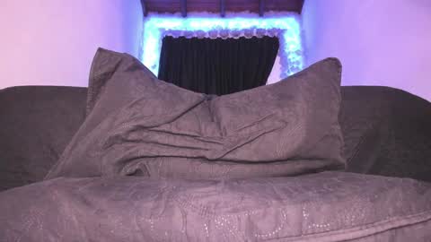 Mariana Hasper online show from 02.17.25