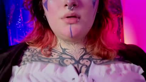 mariiana_velezz online show from 05.04.26
