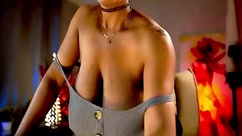 Nikita - Scroll down and read my bio please. New Pictures in Bio online show from 08.04.26