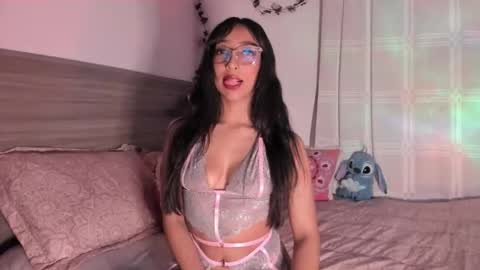 Luna Dulk online show from 12.01.25