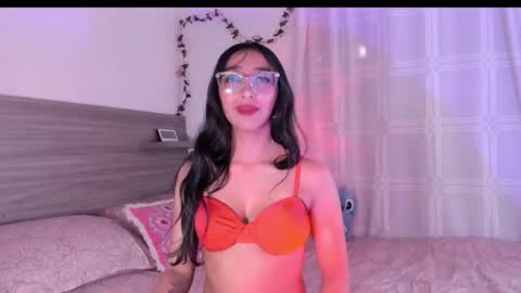 Luna Dulk online show from 12.05.25