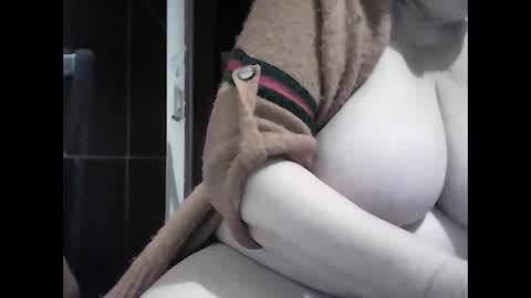 marilu64 online show from 02.18.25