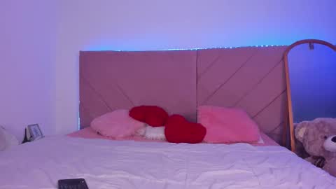 Snapshot of marily_daniela_ chatting on 11.28.25 Marily Daniela online show from 11.28.25