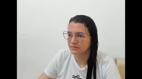 Snapshot of marilyn_garcia chatting on 01.11.26 MARILYN SEXY online show from 01.11.26