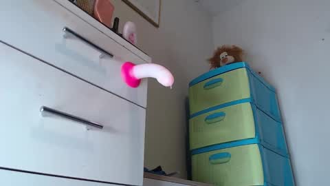 marilyn_jon3s online show from 01.23.25