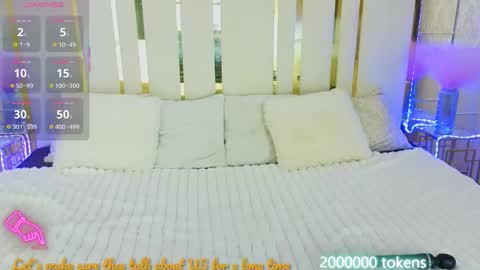 Snapshot of marina_mur_ chatting on 11.27.25 marina online show from 11.27.25