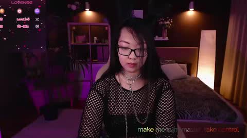 Snapshot of marine_vact chatting on 03.04.25 Marine online show from 03.04.25