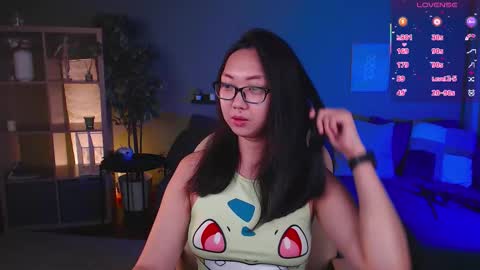 Snapshot of marine_vact chatting on 09.25.25 Marine online show from 09.25.25