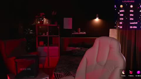 Snapshot of marine_vact chatting on 10.14.25 Marine online show from 10.14.25