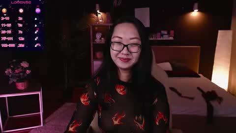 Snapshot of marine_vact chatting on 11.06.25 Marine online show from 11.06.25