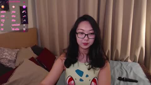 Snapshot of marine_vact chatting on 11.26.25 Marine online show from 11.26.25