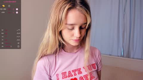 Alivia. online show from 01.10.25