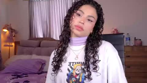 Snapshot of marivimichel03 chatting on 09.27.25 online show from 09.27.25