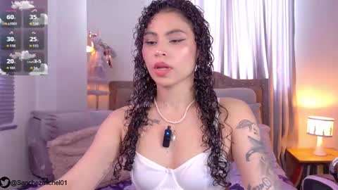 Snapshot of marivimichel03 chatting on 10.09.25 online show from 10.09.25