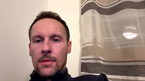 Mark online show from 11.03.25