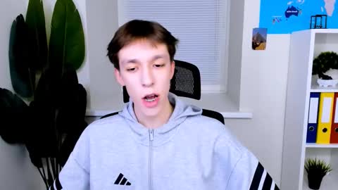 Mark online show from 12.05.25