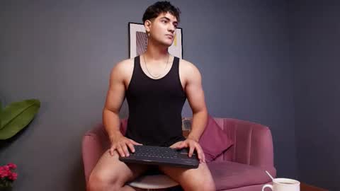 Snapshot of mark_evans1_ chatting on 11.12.25 mark_evans1_ online show from 11.12.25