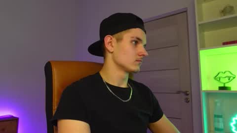 Snapshot of mark_karson chatting on 02.08.26 MARK KARSON online show from 02.08.26