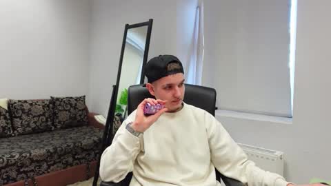 Snapshot of mark_karson chatting on 03.07.26 MARK KARSON online show from 03.07.26