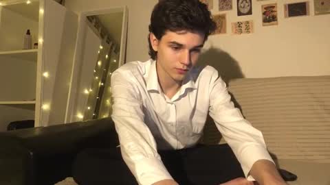 Snapshot of mark_romal chatting on 11.04.25 Mark online show from 11.04.25