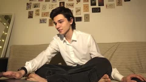 Snapshot of mark_romal chatting on 11.16.25 Mark online show from 11.16.25