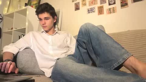 Snapshot of mark_romal chatting on 11.21.25 Mark online show from 11.21.25