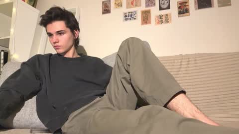 Snapshot of mark_romal chatting on 11.22.25 Mark online show from 11.22.25