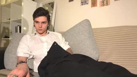 Snapshot of mark_romal chatting on 11.29.25 Mark online show from 11.29.25