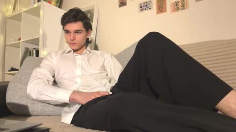 Snapshot of mark_romal chatting on 11.30.25 Mark online show from 11.30.25