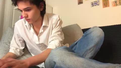 Snapshot of mark_romal chatting on 12.15.25 Mark online show from 12.15.25