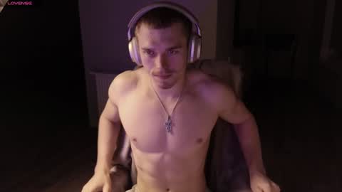 Snapshot of mark_stiff chatting on 12.23.24 Mark online show from 12.23.24