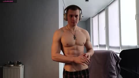 Snapshot of mark_stiff chatting on 02.04.25 Mark online show from 02.04.25