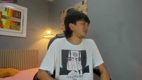 Snapshot of markbowie chatting on 06.18.26 markbowie online show from 06.18.26