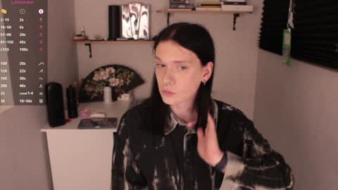 Snapshot of markcarthy chatting on 01.06.25 Mark online show from 01.06.25