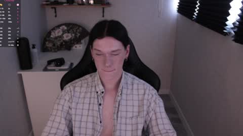 Snapshot of markcarthy chatting on 02.01.25 Mark online show from 02.01.25