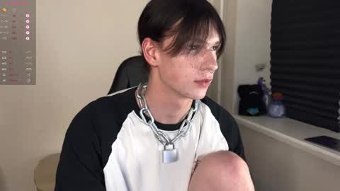 Snapshot of markcarthy chatting on 10.17.25 Mark online show from 10.17.25