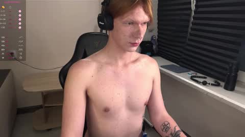 Snapshot of markcarthy chatting on 11.29.25 Mark online show from 11.29.25