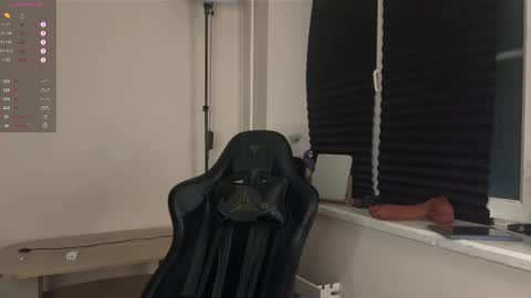 Snapshot of markcarthy chatting on 12.22.25 Mark online show from 12.22.25