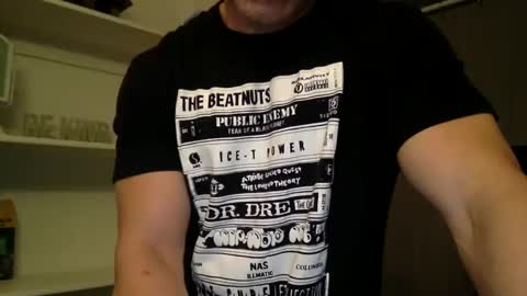 Snapshot of markk702 chatting on 02.11.25 markk702 online show from 02.11.25