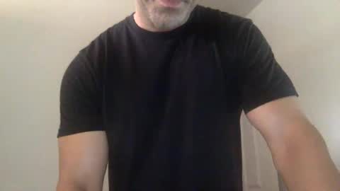 Snapshot of markk702 chatting on 10.10.25 markk702 online show from 10.10.25