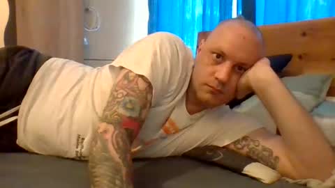 Snapshot of markus_7 chatting on 06.26.26 markus_7 online show from 06.26.26
