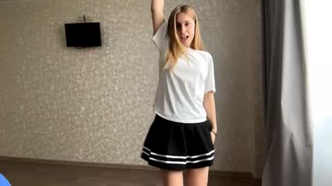 Snapshot of marlenagehlert chatting on 09.09.25 Olivia online show from 09.09.25