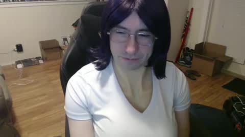 Marnie online show from 01.04.25