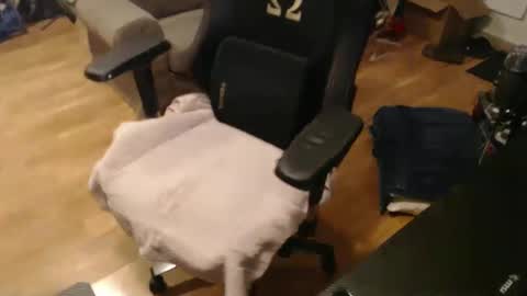 Marnie online show from 09.21.25