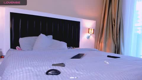 Mari online show from 11.11.25