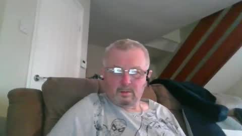 Snapshot of marrrrc chatting on 01.24.25 marrrrc online show from 01.24.25