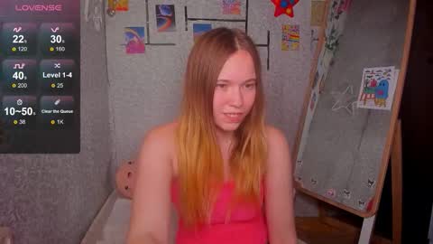 Snapshot of marryjanes chatting on 10.21.25 marryjanes online show from 10.21.25