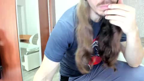 Snapshot of marryplz chatting on 09.26.25 Alan online show from 09.26.25